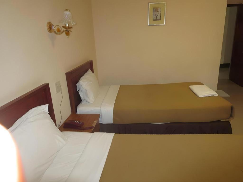 Chaleunehoung Hotel Vientiane Exteriör bild