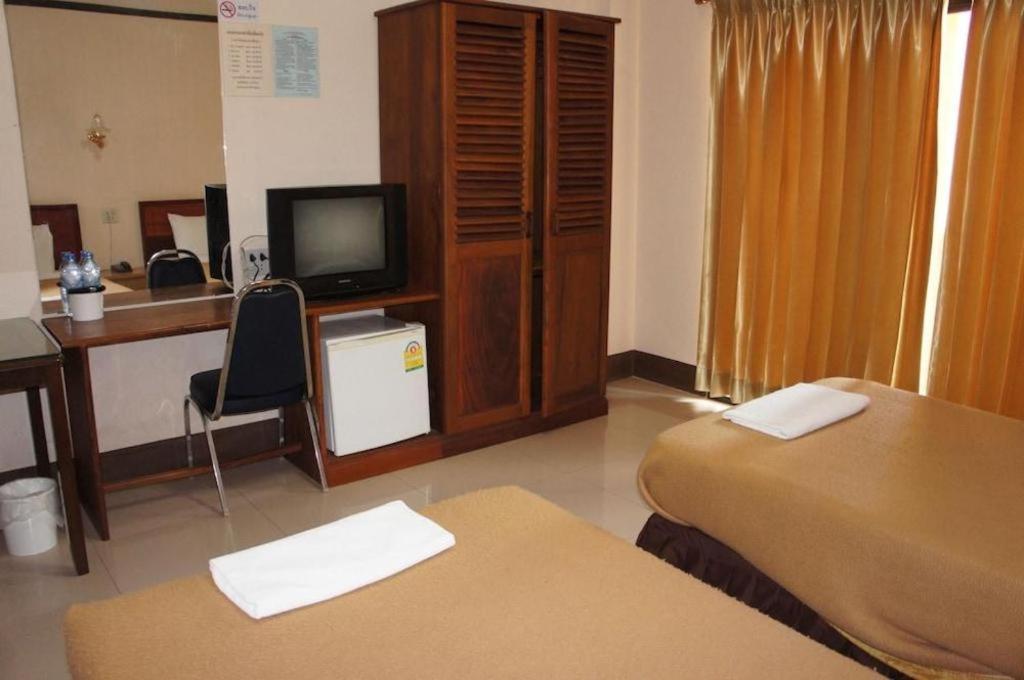 Chaleunehoung Hotel Vientiane Exteriör bild